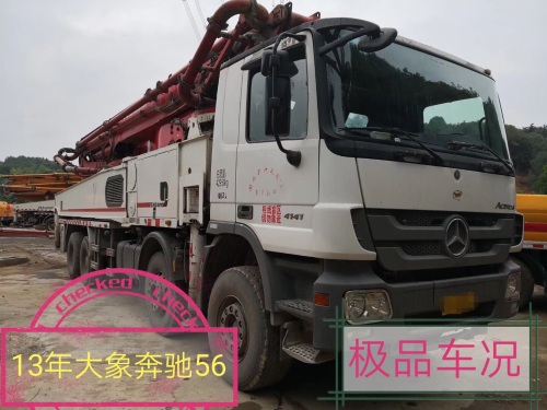 湖南長沙市出租大象53-56米奔馳56米泵車