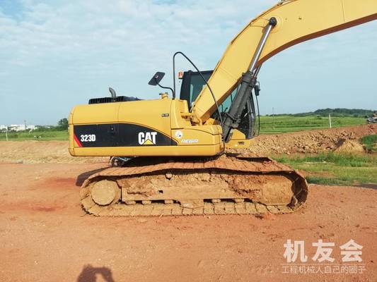 江西吉安市74.5万元出售卡特彼勒中挖320挖掘机