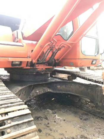 江苏苏州市35万元出售斗山大挖DH215挖掘机
