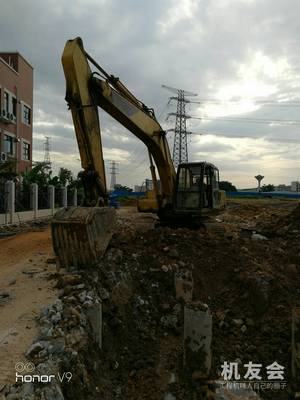 广东东莞市12万元出售神钢中挖SK200挖掘机