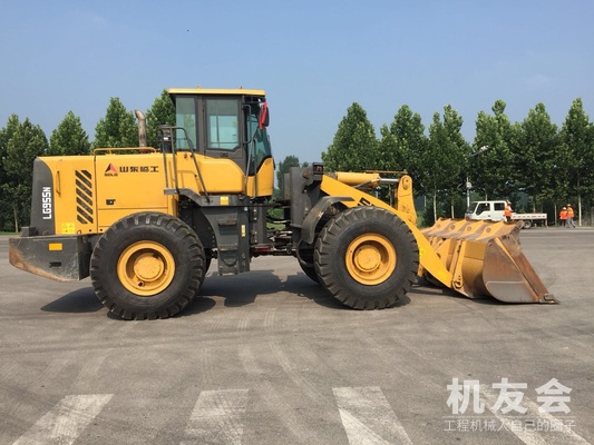 山东济宁市20万元出售山东临工5吨955n装载机