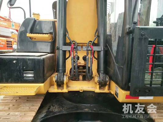 江苏苏州市36万元出售卡特彼勒小挖313挖掘机
