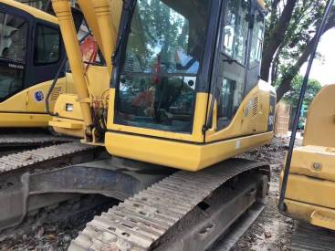 江苏苏州市28万元出售小松中挖小松160-7挖掘机