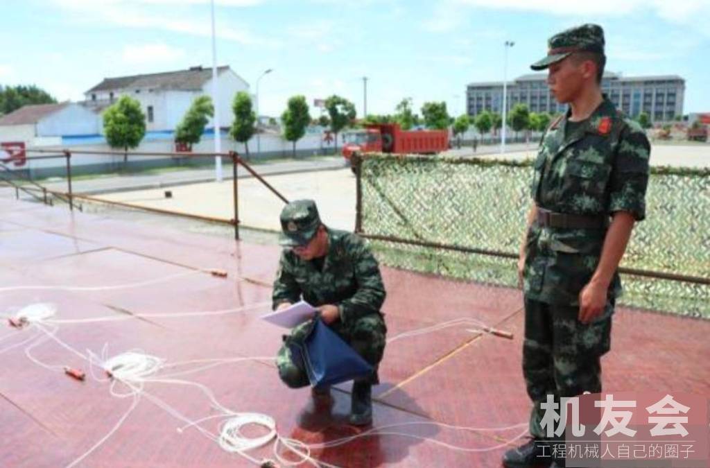 应急救援“国家队”考核 挖掘机、推土机、钻机实操