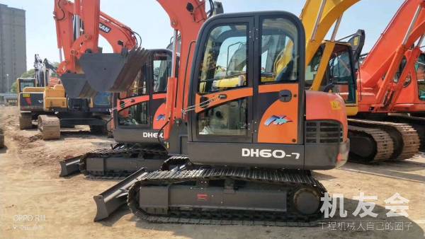 江苏苏州市16万元出售斗山小挖DH60挖掘机