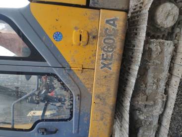 山西太原市12万元出售徐工小挖XE60挖掘机