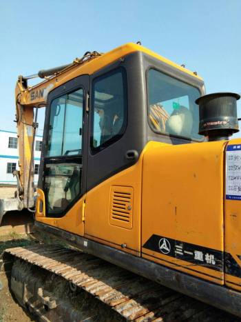 安徽合肥市24万元出售三一重工中挖SY215挖掘机
