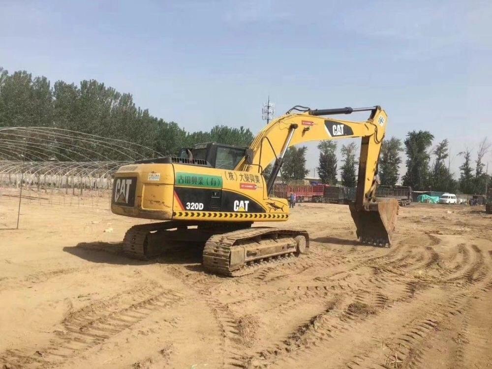 江苏苏州市50万元出售卡特彼勒中挖320挖掘机