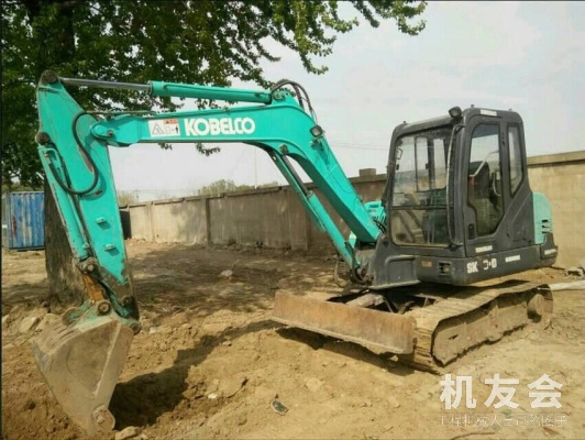 江苏苏州市15万元出售神钢迷你挖SK60挖掘机