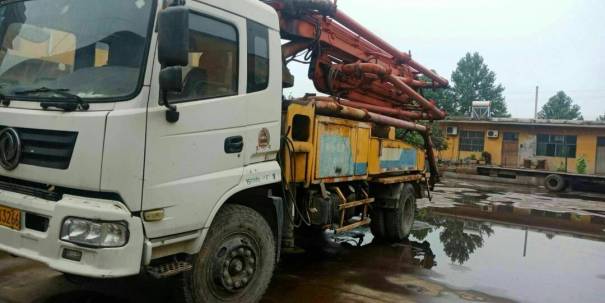 河北邢台市22萬元出售三一重工36米以下五十鈴25M泵車