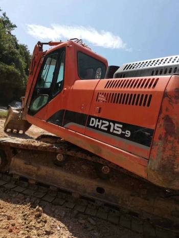 江苏苏州市19万元出售斗山中挖DH215挖掘机