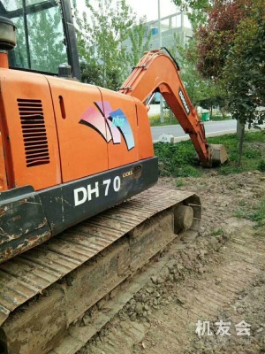 江蘇蘇州市15萬元出售鬥山小挖DH70挖掘機