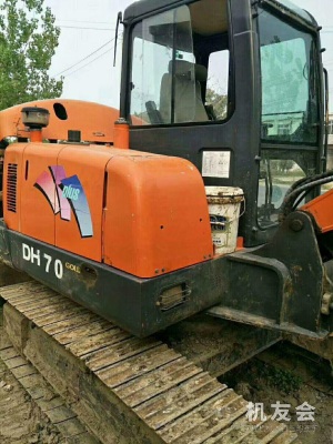 江苏苏州市15万元出售斗山小挖DH70挖掘机