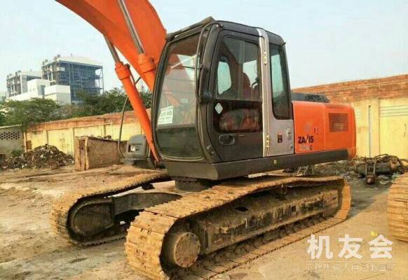 江蘇蘇州市43萬元出售日立中挖ZX200挖掘機