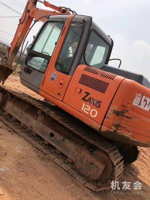 江蘇蘇州市23萬元出售日立小挖ZX120挖掘機