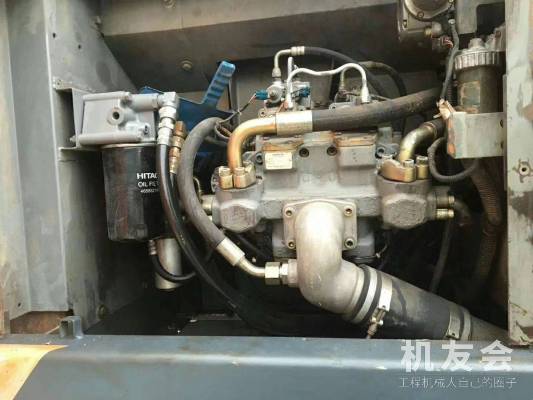安徽安庆市42万元出售日立中挖ZX200挖掘机