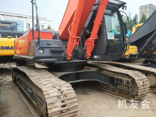 陕西汉中市68万元出售日立大挖ZX360挖掘机