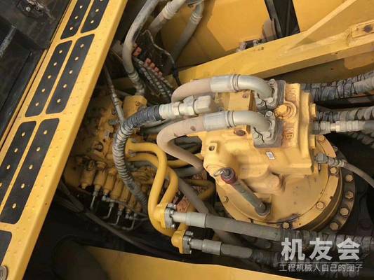 江苏苏州市135万元出售小松特大挖PC450挖掘机