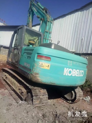 安徽宣城市18万元出售神钢小挖SK140挖掘机