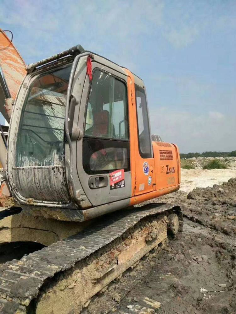山西28万元出售日立小挖ZX120挖掘机