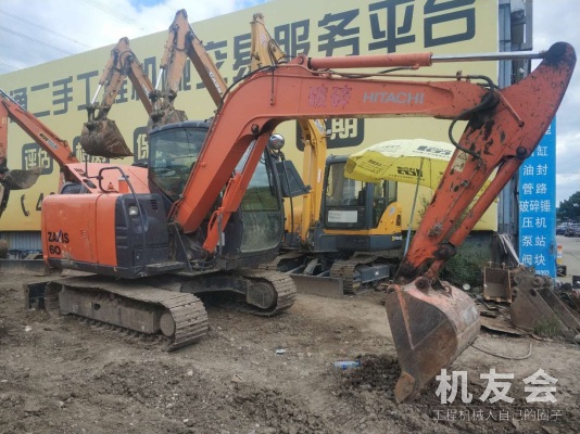 北京27万元出售日立小挖ZX60挖掘机