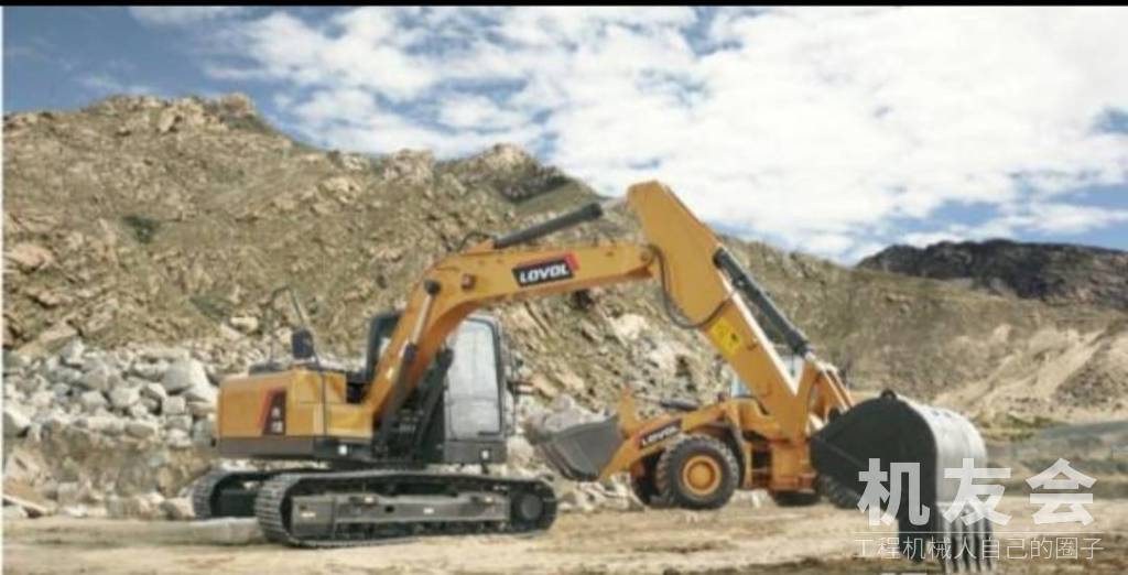 智能雷沃：FR170E 挖掘机——土石兼顾，更胜一筹