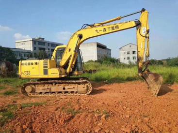 貴州畢節地區25萬元出售小鬆中挖PC200挖掘機