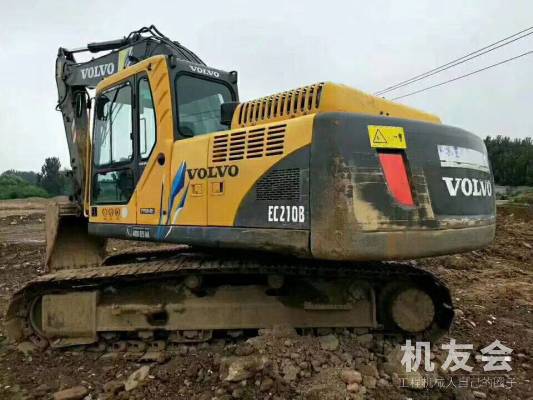 河南开封市37万元出售沃尔沃中挖EC210挖掘机