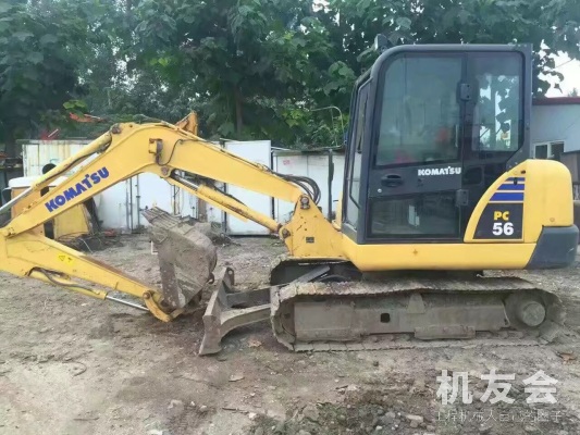 河南新乡市14万元出售小松迷你挖PC56挖掘机