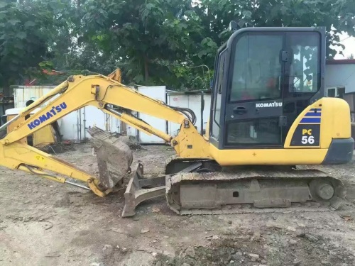 河南新鄉市14萬元出售小鬆迷你挖PC56挖掘機