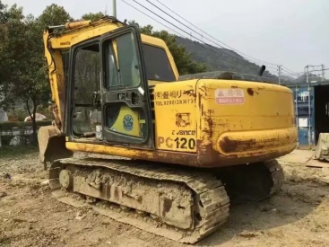 江苏苏州市22万元出售小松小挖PC120挖掘机