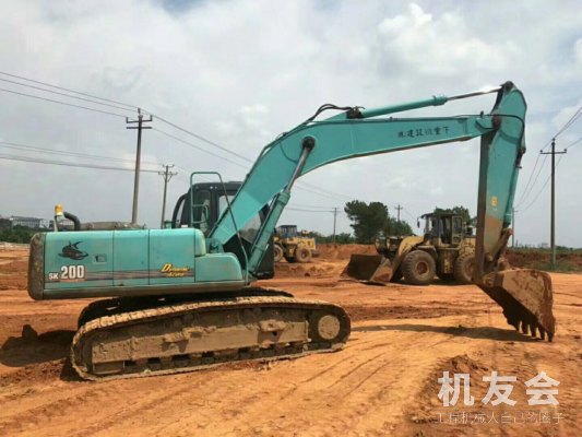 江西撫州市43萬元出售神鋼SK200挖掘機