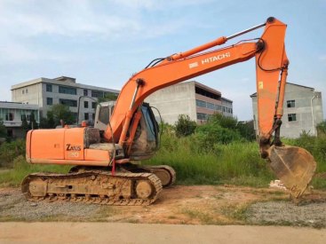 安徽铜陵市25万元出售日立ZX120挖掘机