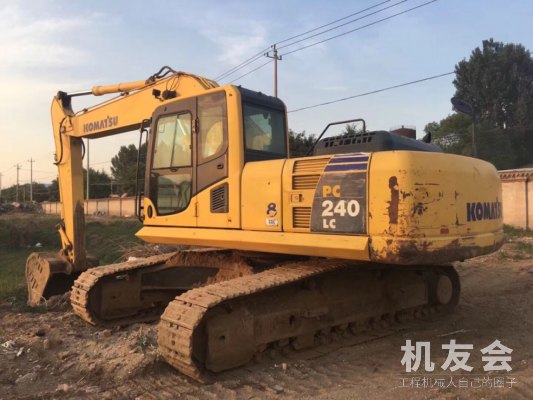 湖南岳阳市37万元出售小松PC240挖掘机