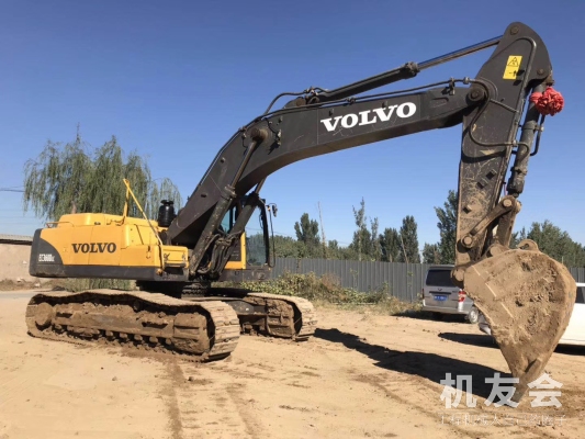 北京58万元出售沃尔沃EC360挖掘机