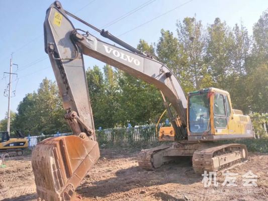 江西九江市34萬元出售沃爾沃EC200挖掘機