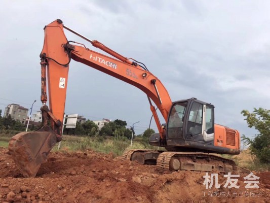 河南驻马店市42万元出售日立ZX200挖掘机