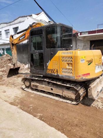 山东青岛市16万元出售三一重工SY75挖掘机