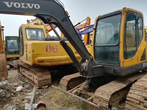 江蘇蘇州市9.5萬元出售沃爾沃EC55挖掘機