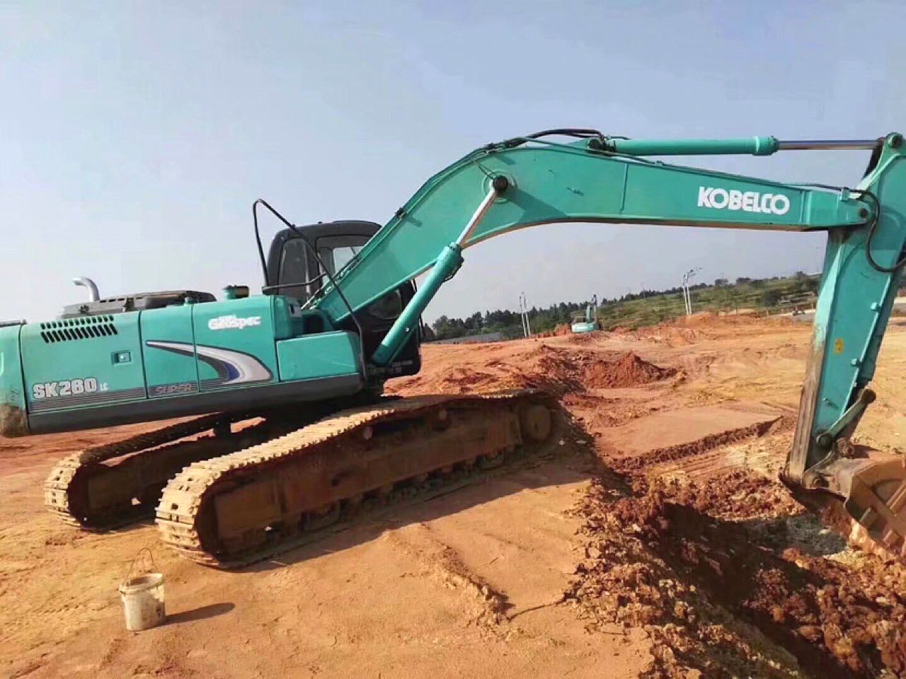安徽宿州市40萬元出售神鋼SK260挖掘機