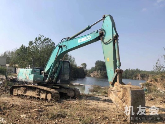 安徽淮北市33萬元出售神鋼SK210挖掘機