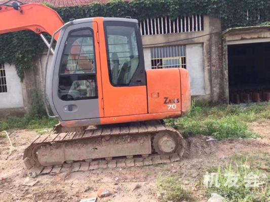 安徽六安市20萬元出售日立ZX70挖掘機