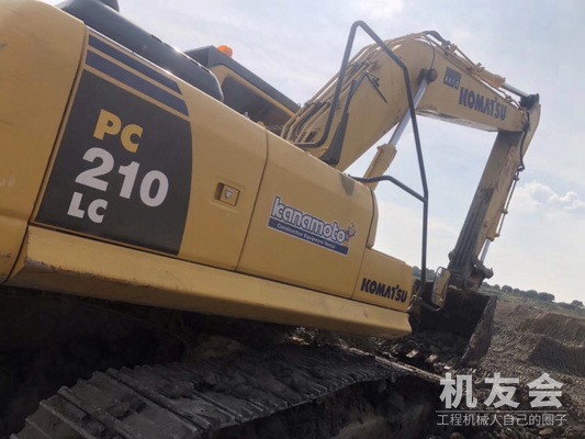 江苏苏州市68万元出售小松PC210挖掘机