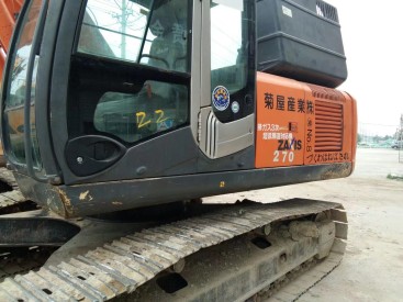 四川阿坝39万元出售日立ZX240挖掘机