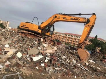 安徽黄山市23万元出售三一重工SY215挖掘机