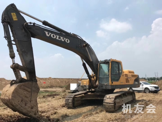 河南南陽市65萬元出售沃爾沃EC360挖掘機