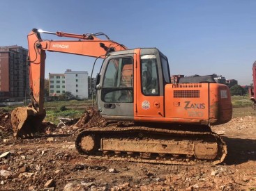 江西上饶市25万元出售日立ZX120挖掘机