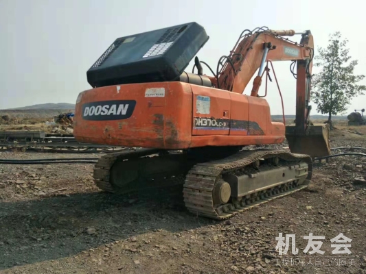 浙江台州市63万元出售斗山DH370挖掘机