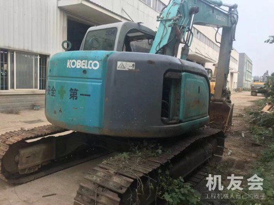 安徽蚌埠市28万元出售神钢SK130挖掘机