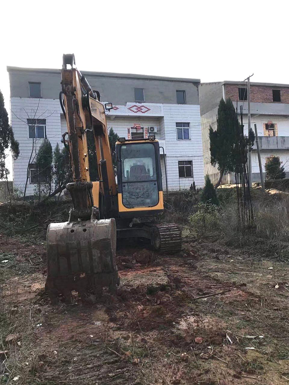 江蘇蘇州市15萬元出售三一重工SY75挖掘機